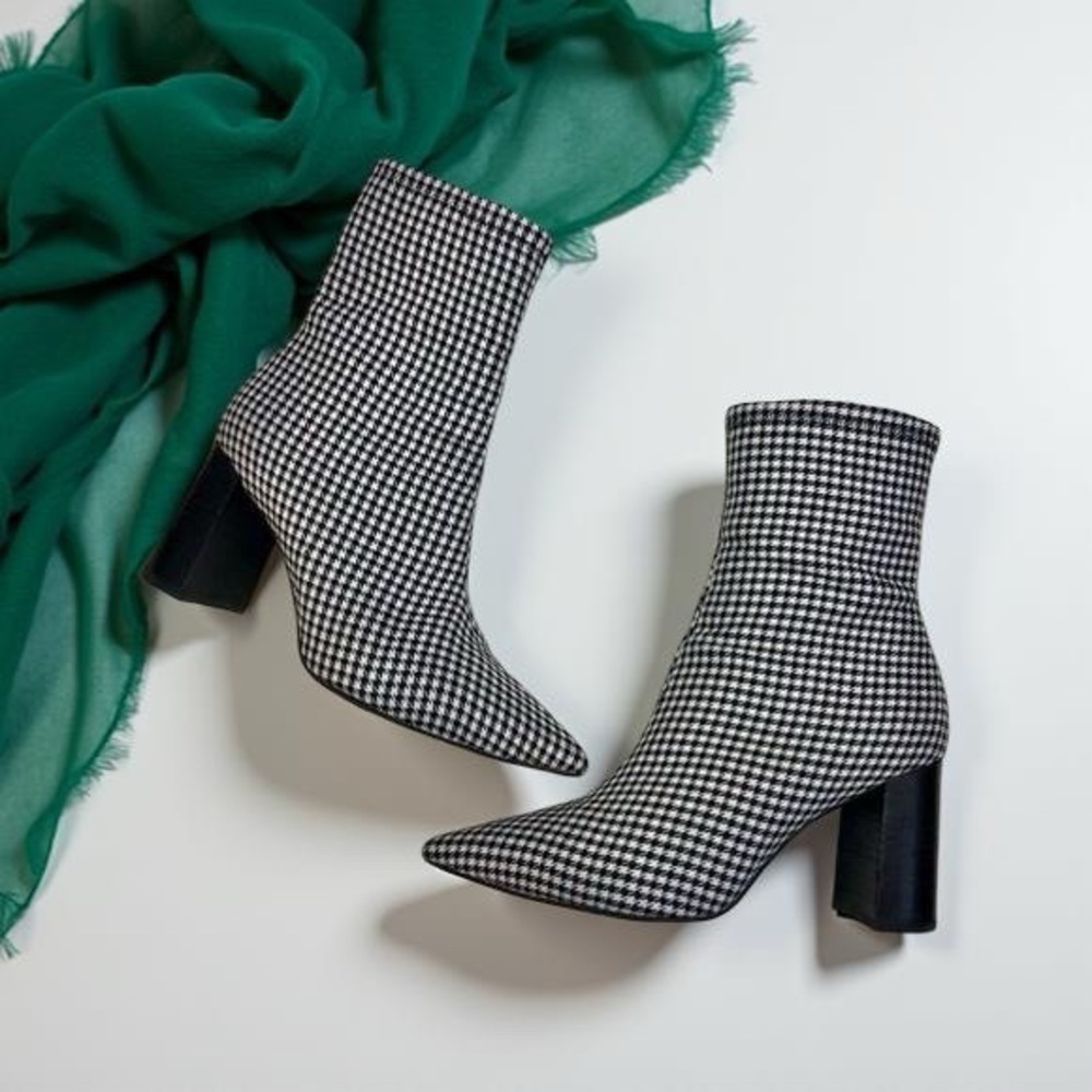 SOLD OUT | Jeffrey Campbell Siren Houndstooth Booties Pointed Toe Block Heel 7.5 - Picture 1 of 10